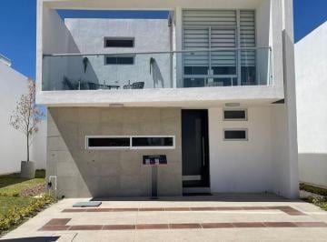 Casa en condominio · 174m² · 3 Recámaras · 2 Estacionamientos · Casa - Aguascalientes