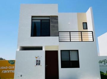 Casa en condominio · 112m² · 3 Recámaras · 2 Estacionamientos · Casa en La Cartuja