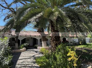 Casa · 232m² · 1 Recámara · 2 Estacionamientos · Casa en Venta en García