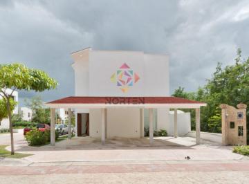 Casa de 3 habitaciones, Benito Juárez · Linda Casa con Alberca en Venta en Lagos del Sol, Cancun