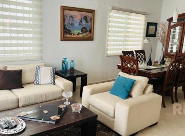 Casa · 150m² · 3 Recámaras · 1 Estacionamiento · Casa en Fraccionamiento Floresta Residencial