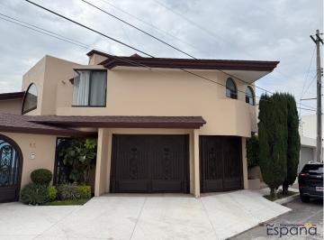 Casa de 4 habitaciones, San Pedro Cholula · Casa en Venta en Fraccionamiento La Joya, San Pedro Cholula, Puebla