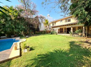 Casa de 4 habitaciones, Cuernavaca · Casa en Fracc con Seguridad Las 24 Horas Vista Hermosa