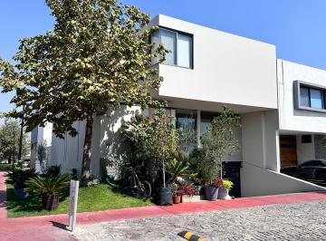 Casa en condominio de 3 habitaciones, Zapopan · Solares Increíble Casa en Venta con Acabados de Lujo