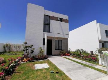 Casa · 100m² · 3 Recámaras · 2 Estacionamientos · Casa en Venta Aguascalientes Poniente
