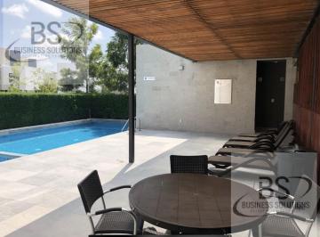Casa · 221m² · Kl/ Casa en Venta en Condominio con Alberca. 4 Recámaras