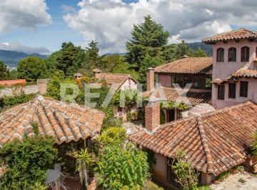 Casa de 6 habitaciones, San Cristóbal de las Casas · Se Vende Casa con Alberca en El Barrio del Cerrillo en San Cristóbal
