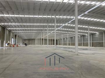 Bodega comercial · 6900m² · 15 Estacionamientos · Bodega Industrial en Renta en Lerma