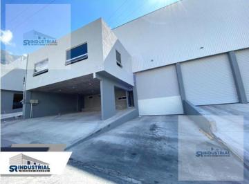 Bodega comercial · 1140m² · 4 Estacionamientos · Bodega Industrial en Renta en Santa Catarina