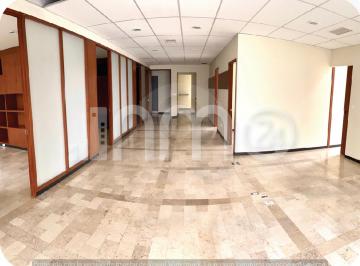 Oficina · 174m² · 6 Estacionamientos · Oficina en Renta en Lomas Altas