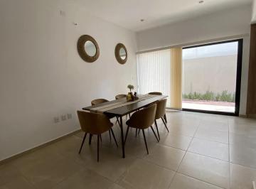 Casa de 3 habitaciones, Querétaro · Casa en Renta Amueblada en El Refugio