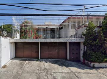 Casa de 3 habitaciones, Alvaro Obregón · Casa en Jardines del Pedregal en Remate Bancario Cerca de Estadio Olimpico