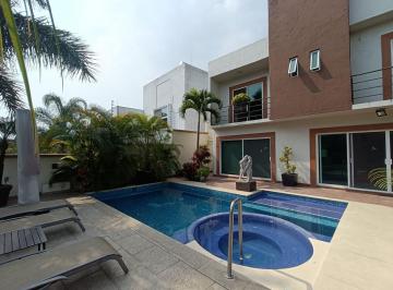 Casa en condominio de 3 habitaciones, Cuernavaca · Casa con 504 m² de Terreno y 3 Recámaras en Venta en Palmira