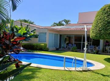Casa · 314m² · 3 Recámaras · 2 Estacionamientos · Venta Casa Residencial Sumiya, Jiutepec, Morelos