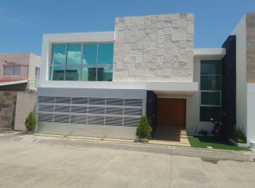 Casa · 290m² · 3 Recámaras · 2 Estacionamientos · Casa en Venta en Las Palmas Medellin Veracruz