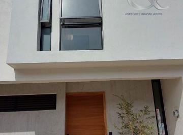 Casa en condominio de 3 habitaciones, Zapopan · Casa Leon en Coto Zona Real Valdepeñas