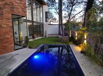 Casa de 4 habitaciones, Cuernavaca · Casa con Alberca en Cuernavaca