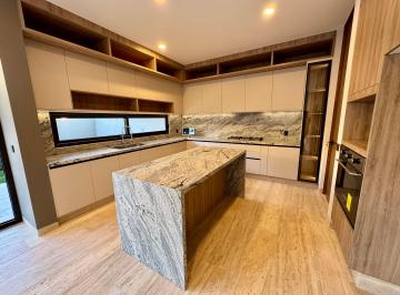 Casa de 4 habitaciones, Querétaro · Un Nuevo Estilo de Vida - Altozano