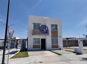 Casa · 156m² · 3 Recámaras · 2 Estacionamientos · Casa en Venta Zona Norte