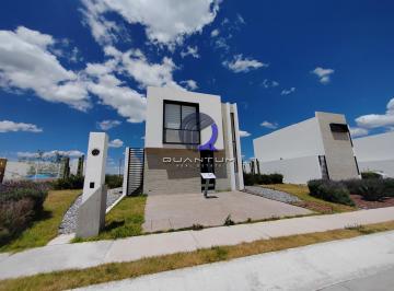 Casa en condominio · 123m² · 4 Recámaras · 2 Estacionamientos · Casa en Venta Al Norte de Aguascalientes