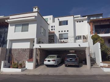 Casa de 3 habitaciones, Querétaro · Casa en Venta en Balcones del Acueducto Queretaro