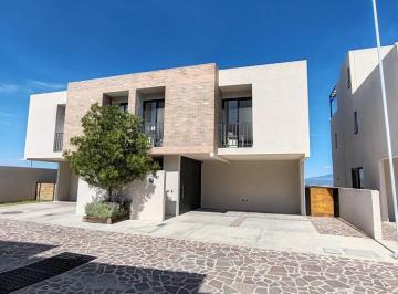 Casa en condominio · 248m² · 3 Recámaras · 2 Estacionamientos · PH - Fraccionamiento Zibatá