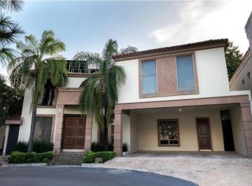 Casa de 3 habitaciones, San Pedro Garza García · Casa en Venta en Real del Valle San Pedro Garza Garcia