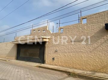 Casa · 405m² · 4 Recámaras · 3 Estacionamientos · Casa en Venta - 1 Sólo Piso a Pie de Calle - Zona Zerezotla, San Pedro Cholula