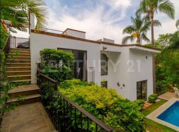 Casa · 234m² · 3 Recámaras · 2 Estacionamientos · Casa en Venta en Analco Tlaltenango, Cuernavaca, Morelos
