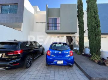 Casa de 4 habitaciones, Querétaro · #106 Venta Casa en El Mirador