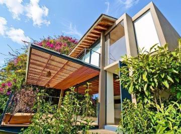 56ed60c332a5c721eebbb2c4619a0c8517437570b48a532922aa44f9184c579d · Casa en Venta en Valle de Bravo (M&sup2;c299)