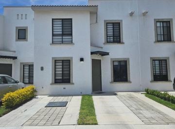 Casa en condominio · 130m² · 4 Recámaras · 2 Estacionamientos · Casa en Venta Zakia