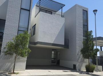 Casa en condominio · 3 Recámaras · 2 Estacionamientos · Casas Nuevas en Zibata