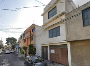 Casa de 5 habitaciones, Iztapalapa · Casa en San Lorenzo Iztapalapa en Recuperacion Bancaria