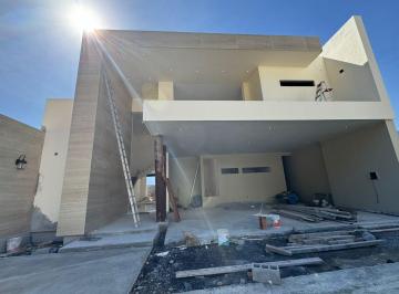 Casa de 4 habitaciones, Santiago · ¡Hermosa Casa con Espectacular Diseño Para Estrenar en Bosques de Las Misiones!