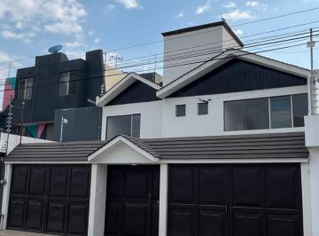 Casa de 5 habitaciones, León · Casa en Venta en Valle del Campestre