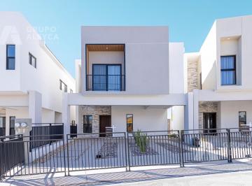 Casa · 176m² · 3 Recámaras · 2 Estacionamientos · Casa Nueva en Fraccionamiento Privado Aria