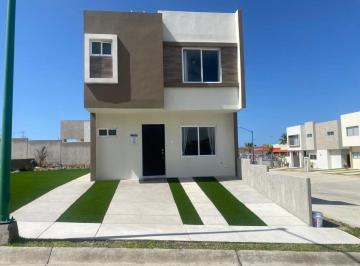 Casa de 3 habitaciones, Tijuana · En Venta Casa de 3 Recâmaras con Patio.