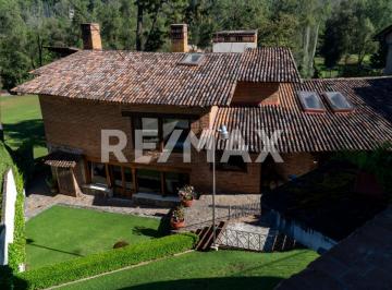 Casa · 538m² · 5 Recámaras · 3 Estacionamientos · Casa en Venta - (4)