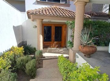 Casa de 4 habitaciones, San Pedro Garza García · Casa en Venta en San Pedro Garza Garcia