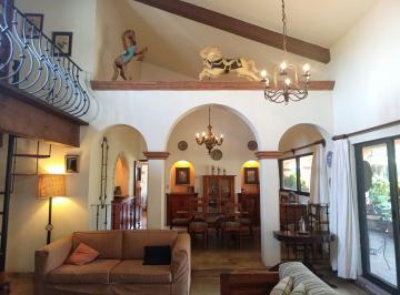 Casa de 7 habitaciones, Temixco · Casa en Venta en Temixco, Granjas Mérida