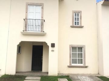 Casa · 3 Recámaras · 2 Estacionamientos · Casa - Residencial El Refugio