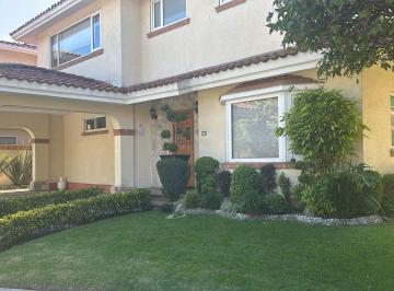 Casa en condominio · 355m² · 3 Recámaras · 4 Estacionamientos · Venta, Rincón Viejo, La Providencia, Metepec