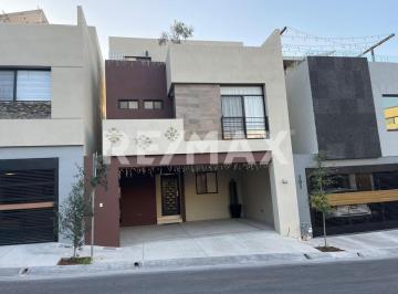 Casa · 228m² · 4 Recámaras · 2 Estacionamientos · Casa en Venta Dominio Cumbres - (4)
