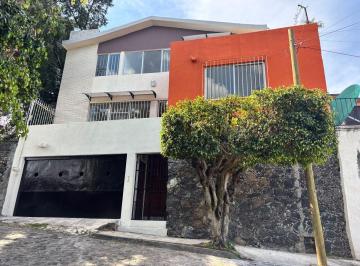 Casa de 4 habitaciones, Cuernavaca · D* Casa en Renta Lomas de Cortés 4 Recámaras Cuernavaca Morelos con Vigilancia