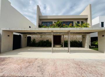 Casa de 4 habitaciones, Benito Juárez · Casa en Lagos del Sol en Venta