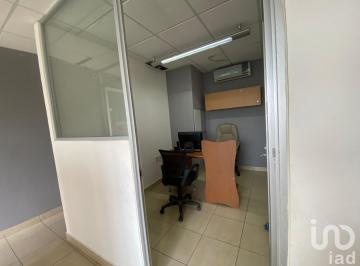 Oficina · 115m² · Oficinas en Renta en Ampliacion Teran