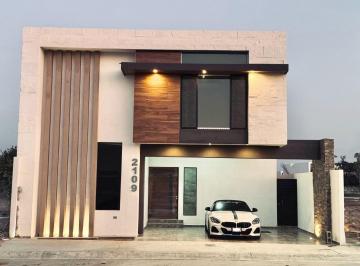 Casa de 4 habitaciones, Arteaga · Estrena Casa en Fraccionamiento Privado