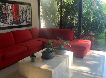 Casa · 421m² · 3 Recámaras · 5 Estacionamientos · Casa en Venta en Tecamachalco, Seccion Cumbres, Huixquilucan, Mexico