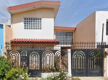 Casa de 3 habitaciones, Azcapotzalco · Casa en Azcapotzalco en Excelente Ubicación en Recuperacion Bancaria